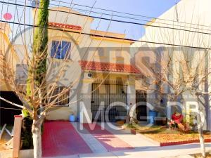 Casa en venta en Quinta Versalles, Chihuahua, Chihuahua