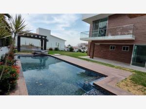 Casa en venta en Lomas de Cocoyoc, Atlatlahucan, Morelos