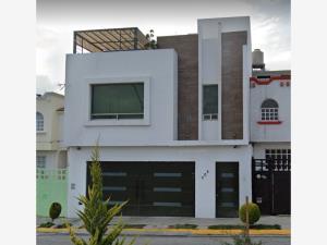Casa en venta en La Puerta de Hierro, Pachuca de Soto, Hidalgo