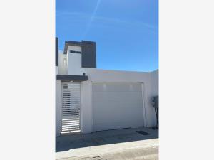 Casa en venta en Terrazas de la Presa, Tijuana, Baja California