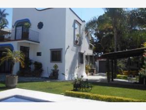 Casa en renta en Palmira Tinguindin, Cuernavaca, Morelos
