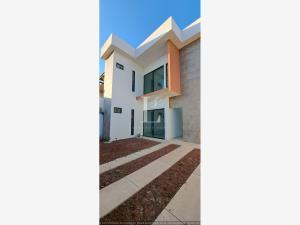 Casa en venta en Tezahuapan, Cuautla, Morelos