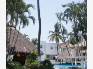 Casa en remate en La Joya, Manzanillo, Colima