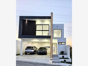 Casa en venta en El Dorado Residencial, Boca del Río, Veracruz de Ignacio de la Llave Casa en venta en El Dorado Residencial, Boca del Río, Veracruz de Ignacio de la Llave