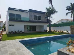 Casa en venta en Lomas de Cocoyoc, Atlatlahucan, Morelos Casa en venta en Lomas de Cocoyoc, Atlatlahucan, Morelos