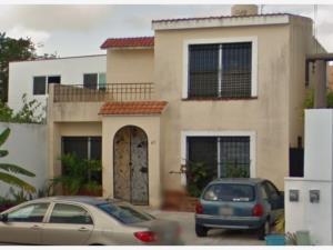 Casa en alojamiento en La Toscana, Solidaridad, Quintana Roo