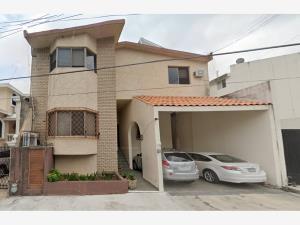 Casa en venta en Las Torres, Monterrey, Nuevo León
