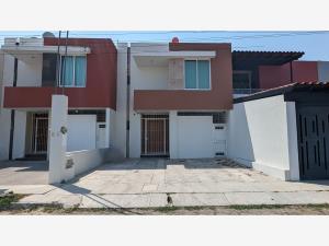 Casa en venta en Campestre Bugambilias, Villa de Álvarez, Colima