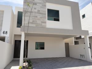 Casa en venta en Los Viñedos, Torreón, Coahuila de Zaragoza Casa en venta en Los Viñedos, Torreón, Coahuila de Zaragoza