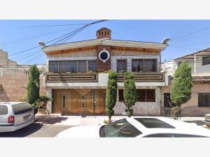 Casa en venta en Martires de Rio Blanco, Gustavo A. Madero, Ciudad de México