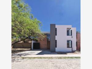 Casa en venta en Santa Bárbara, Aguascalientes, Aguascalientes