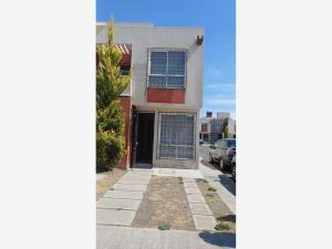 Casa en venta en Villa Seca (La Providencia Villa Seca), Otzolotepec, México