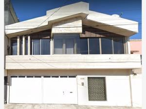 Casa en venta en Jardines de San Manuel, Puebla, Puebla