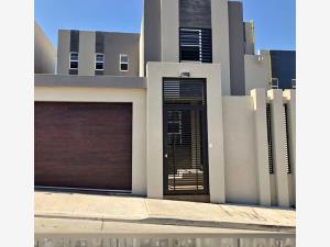 Casa en renta en Valle del Pedregal, Tijuana, Baja California