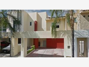 Casa en venta en Residencial Fluvial Vallarta, Puerto Vallarta, Jalisco