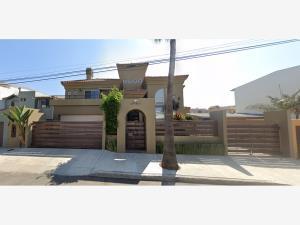 Casa en venta en Playas de Tijuana Sección Costa de Oro, Tijuana, Baja California