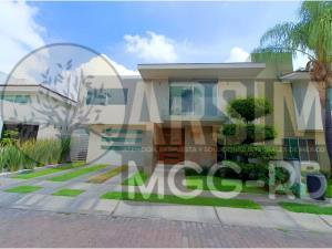 Casa en venta en Jardín Real, Zapopan, Jalisco