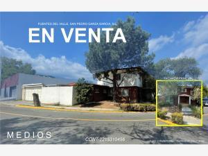 Casa en venta en Fuentes del Valle, San Pedro Garza García, Nuevo León