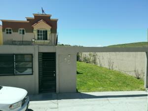 Casa en venta en Urbi Quinta del Cedro, Tijuana, Baja California