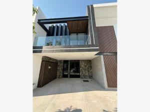 Casa en venta en Lomas de Angelópolis, San Andrés Cholula, Puebla Casa en venta en Lomas de Angelópolis, San Andrés Cholula, Puebla