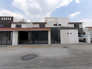 Casa en venta en San Sebastian, Texcoco, México