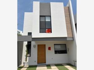 Casa en renta en Lomas de Angelópolis, San Andrés Cholula, Puebla Casa en renta en Lomas de Angelópolis, San Andrés Cholula, Puebla
