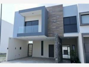 Casa en venta en Lomas de la Rioja, Alvarado, Veracruz de Ignacio de la Llave Casa en venta en Lomas de la Rioja, Alvarado, Veracruz de Ignacio de la Llave