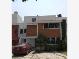 Casa en venta en Jardines de San Mateo, Naucalpan de Juárez, México
