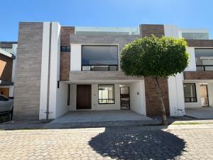 Casa en venta en Lomas de Angelópolis, San Andrés Cholula, Puebla