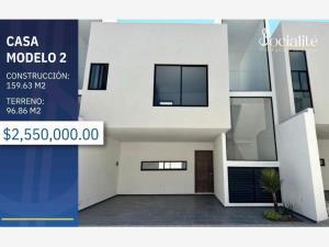Casa en venta en San Bernardino Tlaxcalancingo, San Andrés Cholula, Puebla