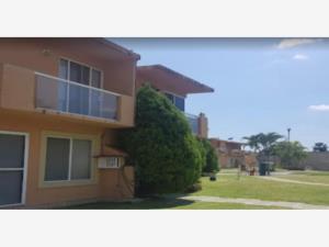 Casa en remate en Rinconada de Xochitepec, Xochitepec, Morelos