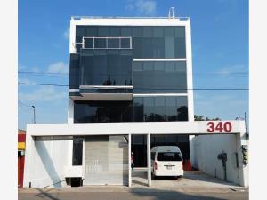Edificio en renta en Niños Heroes, Querétaro, Querétaro