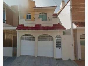 Casa en remate en Jardines de Mocambo, Boca del Río, Veracruz de Ignacio de la Llave