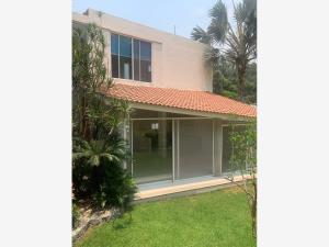 Casa en renta en Junto al Río, Temixco, Morelos