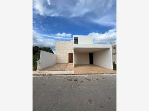 Conkal Casa En Privada Nadira En Venta
