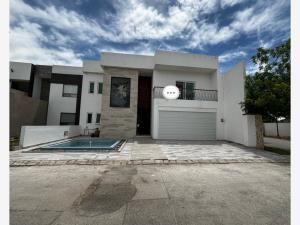 Casa en venta en Las Trojes, Torreón, Coahuila de Zaragoza Casa en venta en Las Trojes, Torreón, Coahuila de Zaragoza