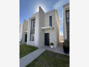 Casa en venta en Residencial Campanario, Gómez Palacio, Durango Casa en venta en Residencial Campanario, Gómez Palacio, Durango