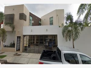 Casa en remate en Lagos del Country, Tepic, Nayarit