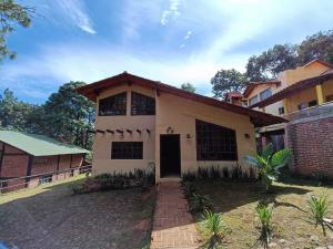 Casa en venta en Puerto de las Cuevas, Mazamitla, Jalisco