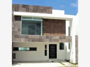 Casa en venta en Lomas de Angelópolis, San Andrés Cholula, Puebla Casa en venta en Lomas de Angelópolis, San Andrés Cholula, Puebla