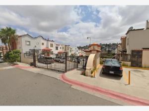 Casa en remate en Jardines de Agua Caliente, Tijuana, Baja California