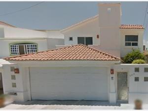 Casa en venta en Sabalo Country Club, Mazatlán, Sinaloa