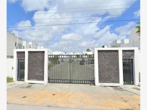 Casa en venta en Supermanzana 320, Benito Juárez, Quintana Roo Casa en venta en Supermanzana 320, Benito Juárez, Quintana Roo