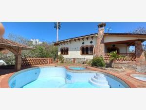 Casa en venta en El Faro, San Pedro Pochutla, Oaxaca