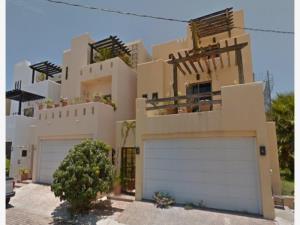 Casa en remate en El Encanto, Mazatlán, Sinaloa