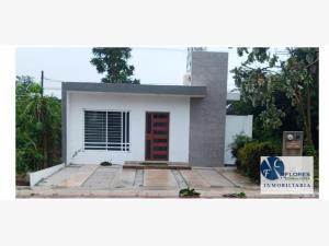 Casa en renta en Puerto Morelos, Puerto Morelos, Quintana Roo