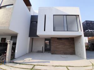 Casa en venta en San Bernardino Tlaxcalancingo, San Andrés Cholula, Puebla Casa en venta en San Bernardino Tlaxcalancingo, San Andrés Cholula, Puebla