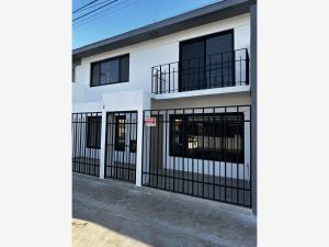 Casa en renta en Las Palmas, Tijuana, Baja California