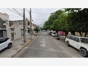 Casa en venta en Ricardo Flores Magón, Veracruz, Veracruz de Ignacio de la Llave