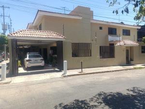 Casa en venta en Jardines de la Paz, Guadalajara, Jalisco